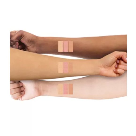 NWT Baked Cheek Makeup Highlighter Palette - Picture 3 of 6